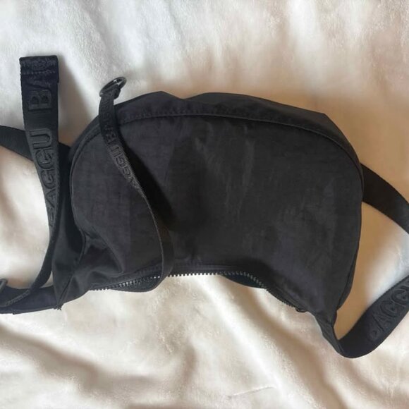Small Nylon Baggu Crescent Bag - Picture 4 of 9